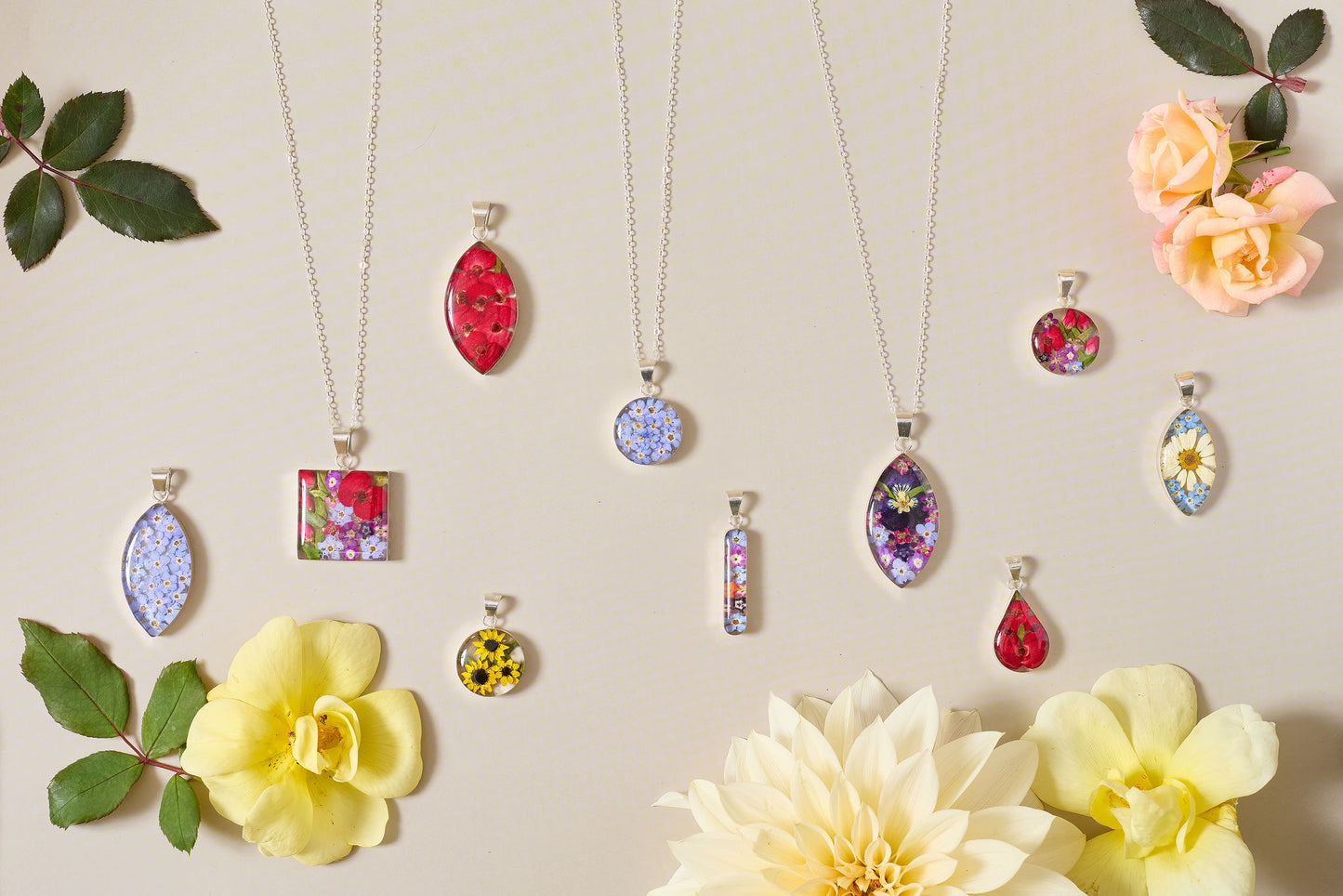 Small Bar Pendant with Mixed Wildflower