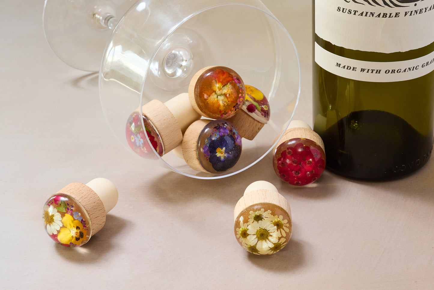 Wine Stopper with Mixed Flowers