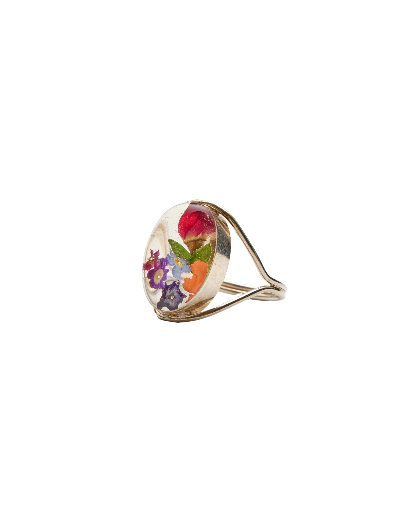 Oval Ring Rosebud with Mixed Flowers